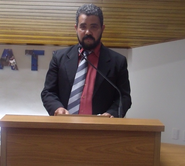 Gláucio pede informações sobre empréstimos de vereadores e comissionados