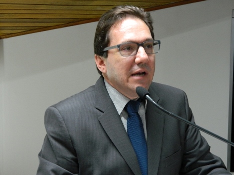 Toninho da Lorsa pede transporte para alunos do IFSP